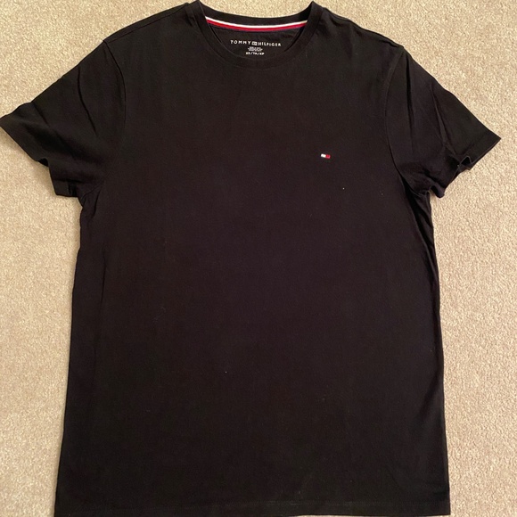 Tommy Hilfiger Classic T-Shirts - Picture 3 of 4